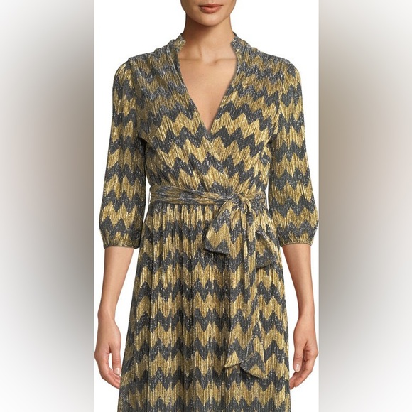 Alice + Olivia Katina Metallic Chevron Dress - Picture 1 of 6